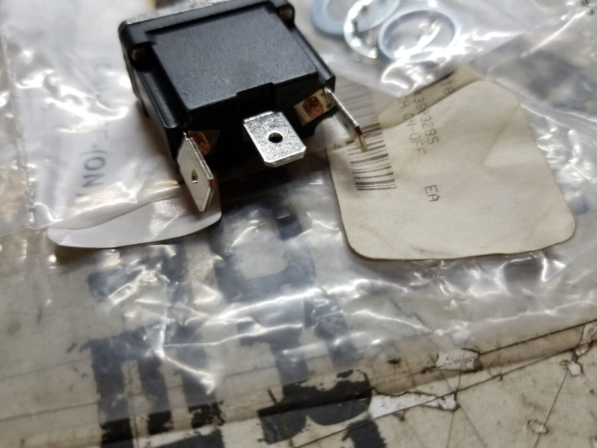 JLG Toggel Switch 43603285