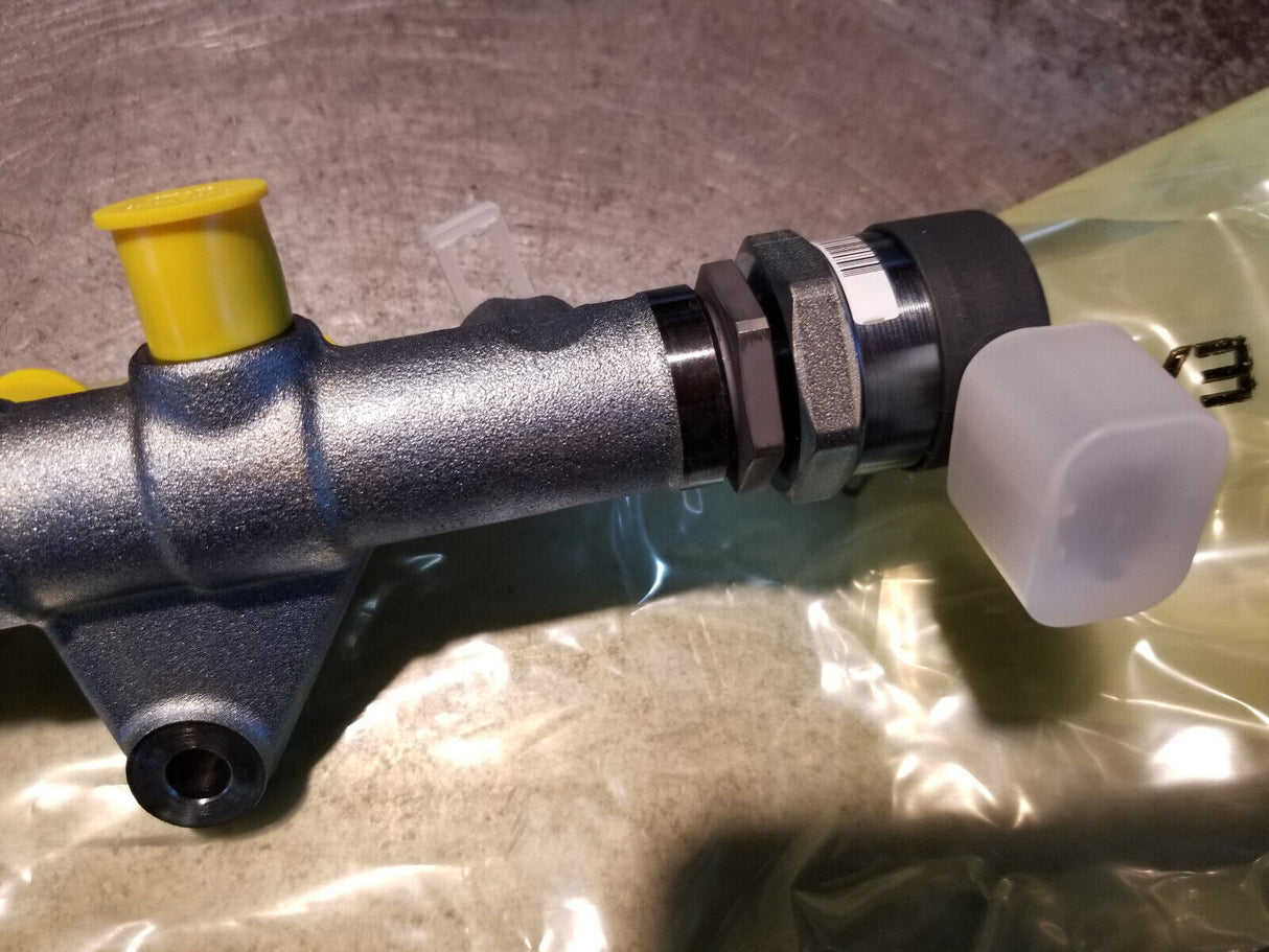 OEM Cummins Bosch 0445226167 5348915 Fuel Rail