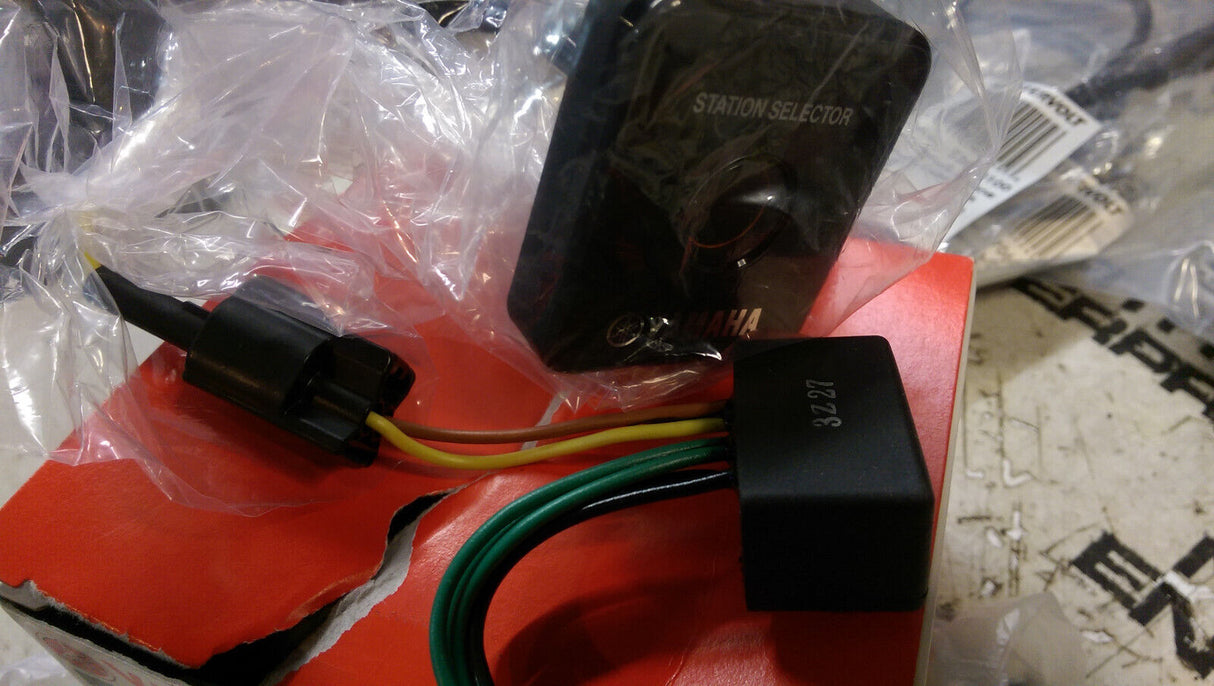 Yamaha Command Link Plus Station Selector Switch 6X6-82570-B0-00