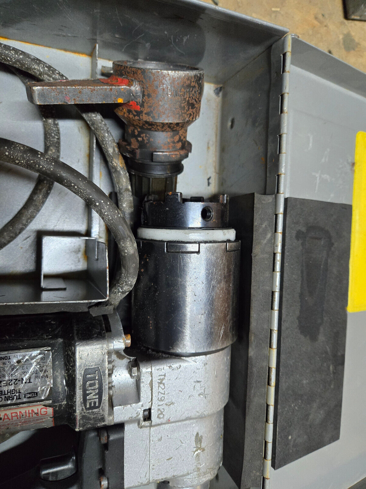 TN-22EZ-1 Tone Shear Wrench Model TN-22EZ-1 - Turn of the Nut Tightening Wrench