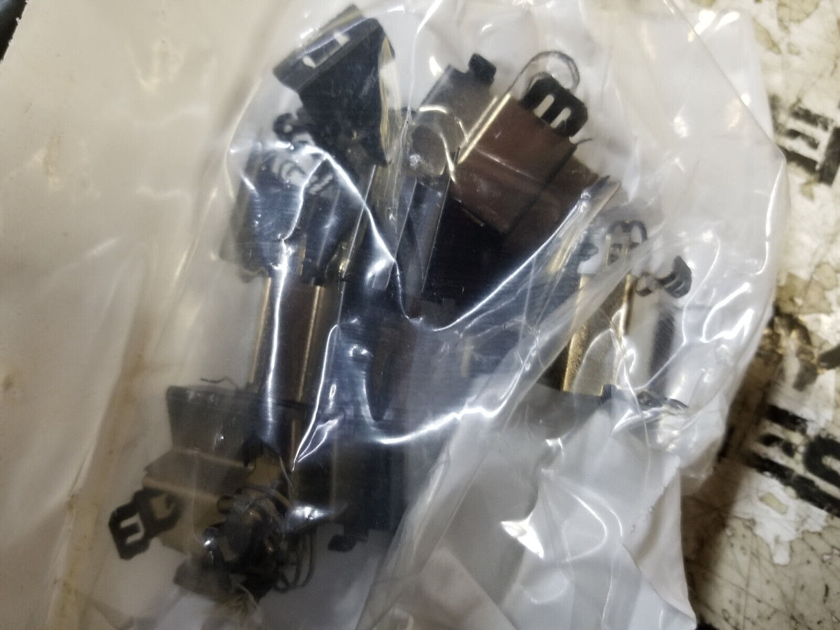 AC DELCO 84571661 BRAKE PAD SET