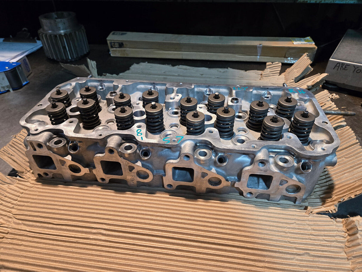 REMAN RH PASSENGER CYLINDER HEAD 6.6 DURAMAX DIESEL LLY VIN 2 97779579 REF8157