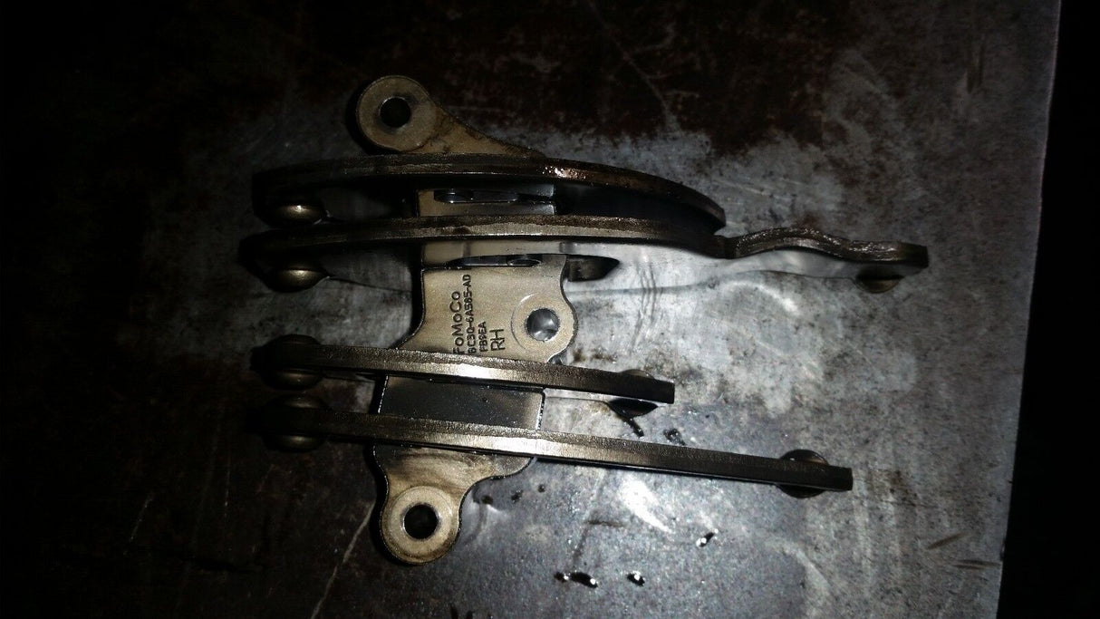 011 2011-2015 FORD 6.7L POWERSTROKE Complete Rocker ARM Assembly RH