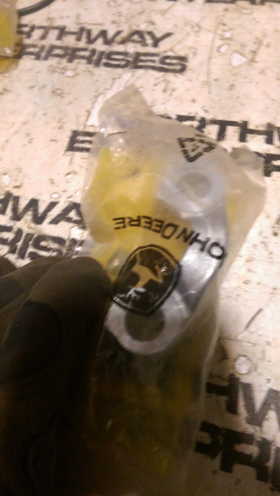 4085560 JOHN DEERE FLANGE
