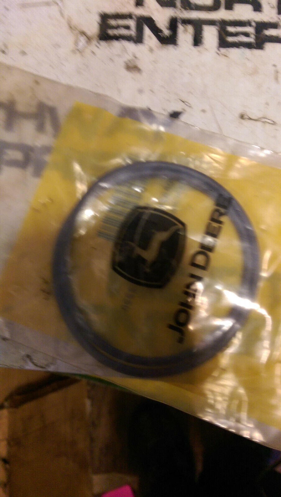 JOHN DEERE TH109453 OIL SEAL