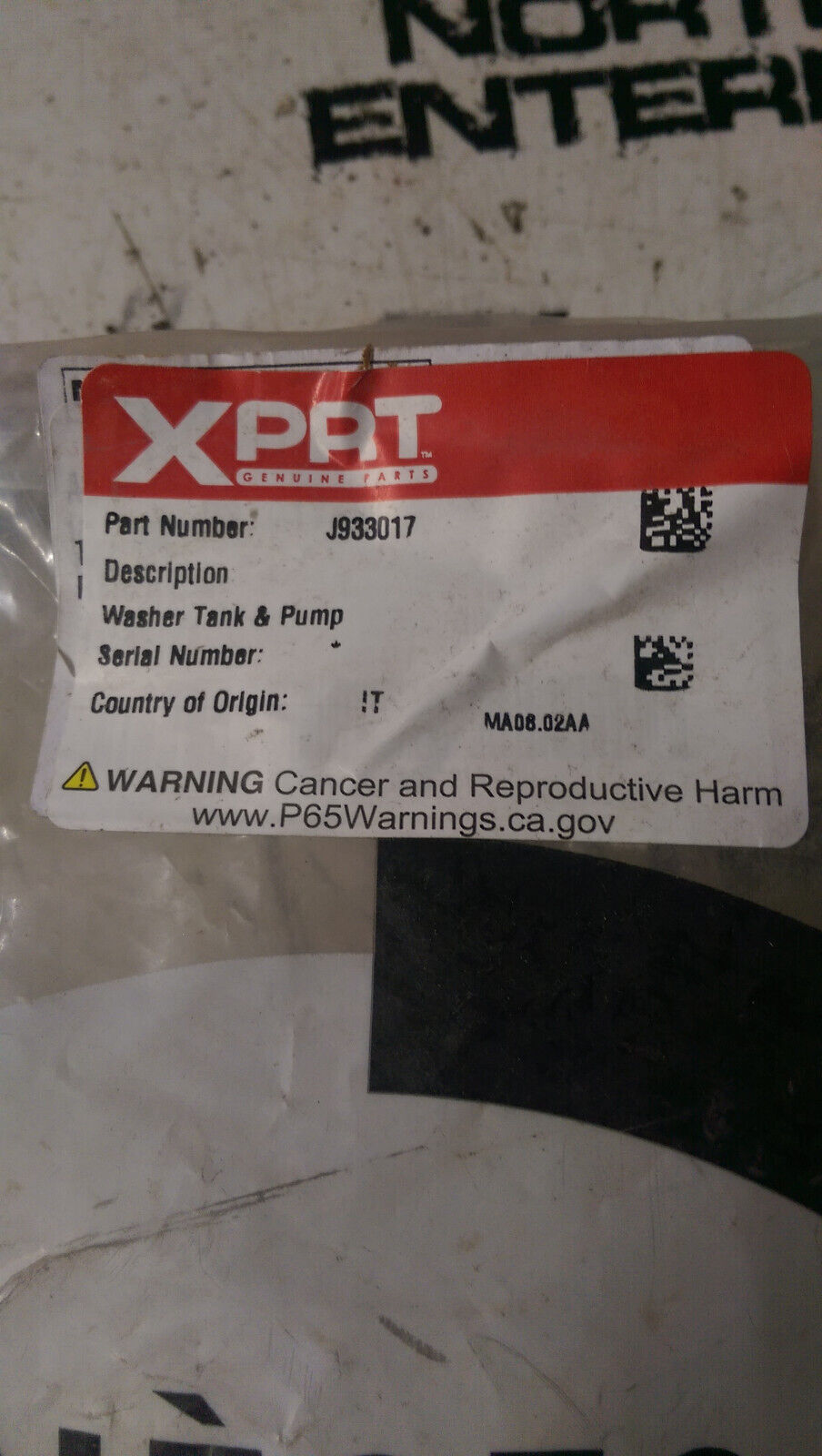 J933017 XPRT WASHER TANK AND PUMP