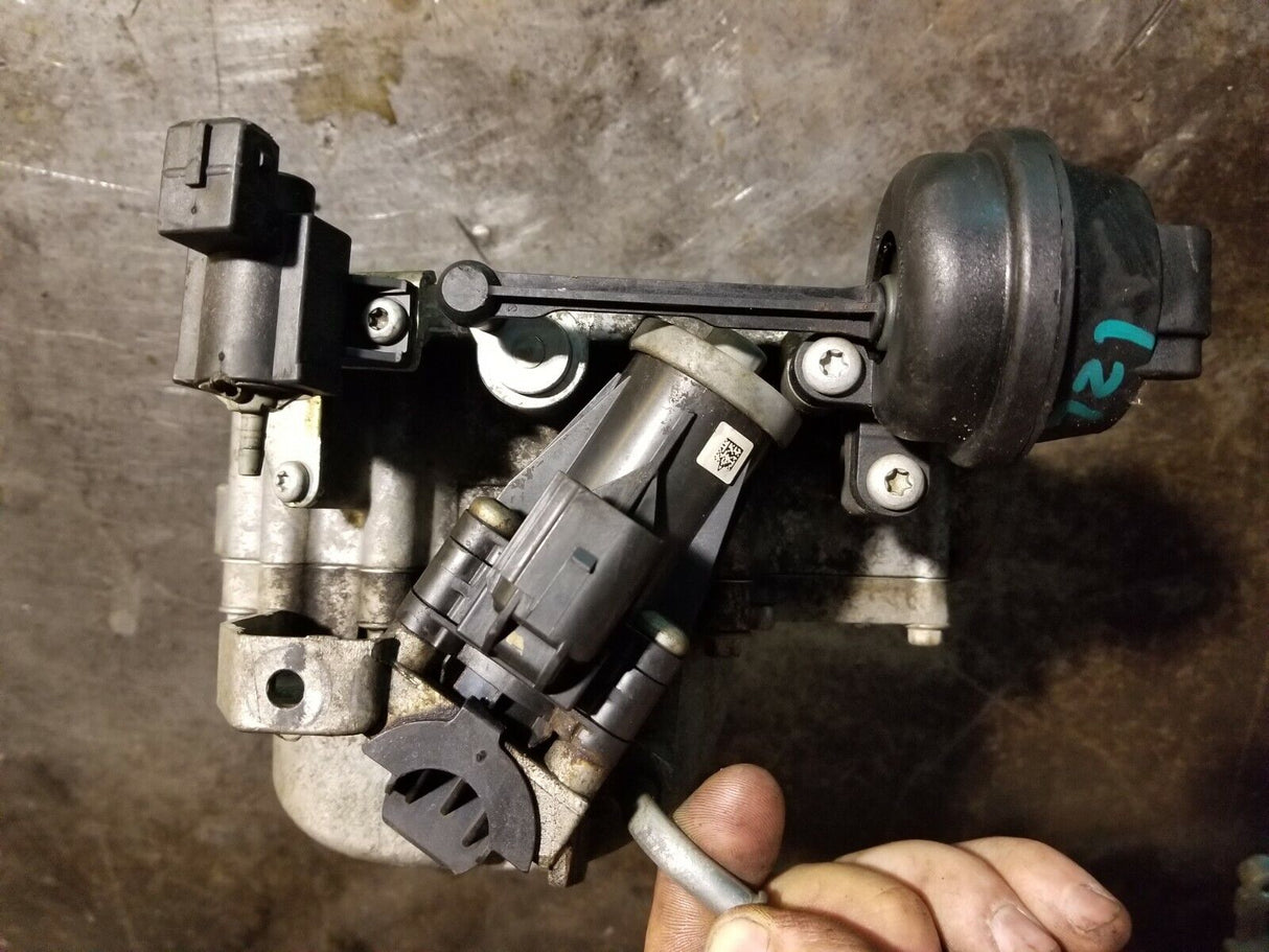 11-15 6.7L Powerstroke Diesel F350 EGR Valve BC3Q-9U466AH BC3Q-9D475-CE