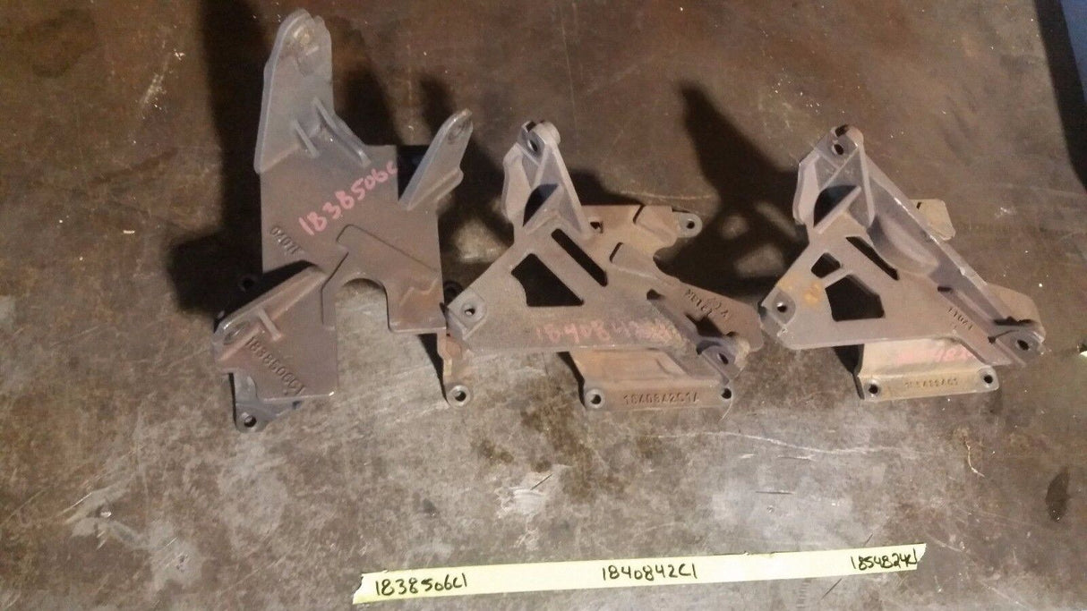 04-07 2004-2007 TURBO BRACKET PEDISTAL 2006 FORD F350 6.0 6.0L 1854824C1 1854824