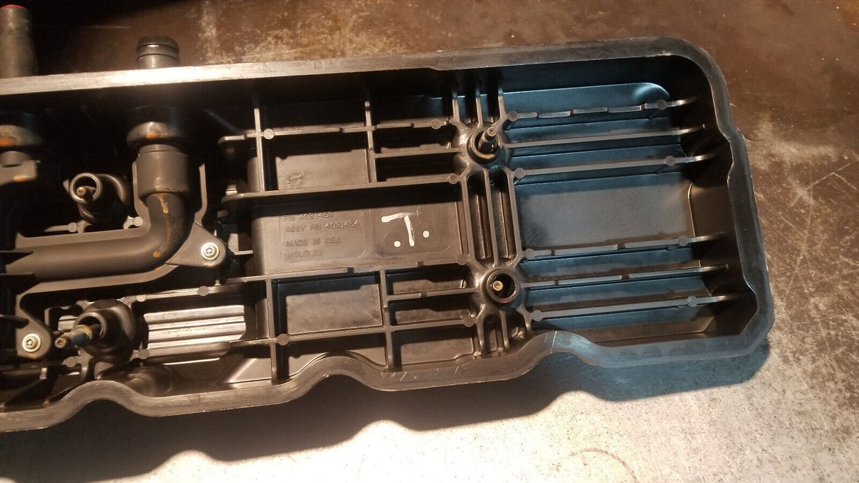 Dodge Ram 5.9L Cummins USED VALVE COVER ASSEMBLY 2005-07 4931453 4931454 REM21