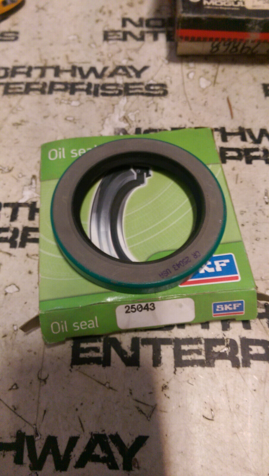 SKF 25043