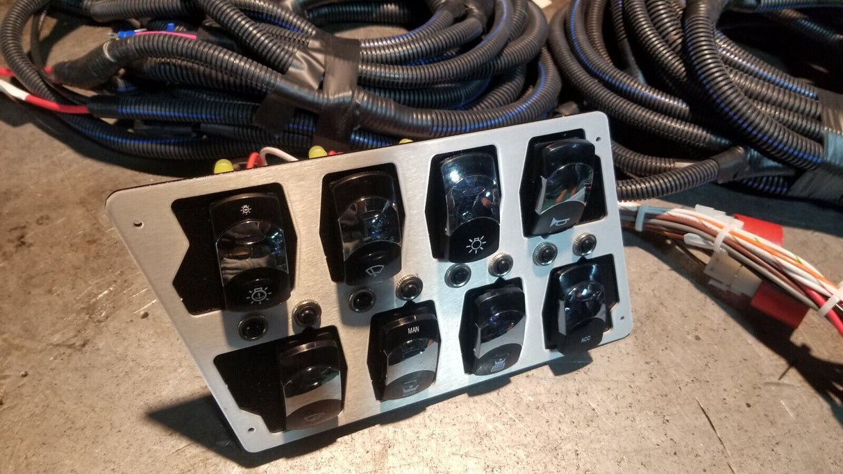 KINGFISHER DASH 0369951 31033 SWITCH PANEL AND WIRING HARNESS