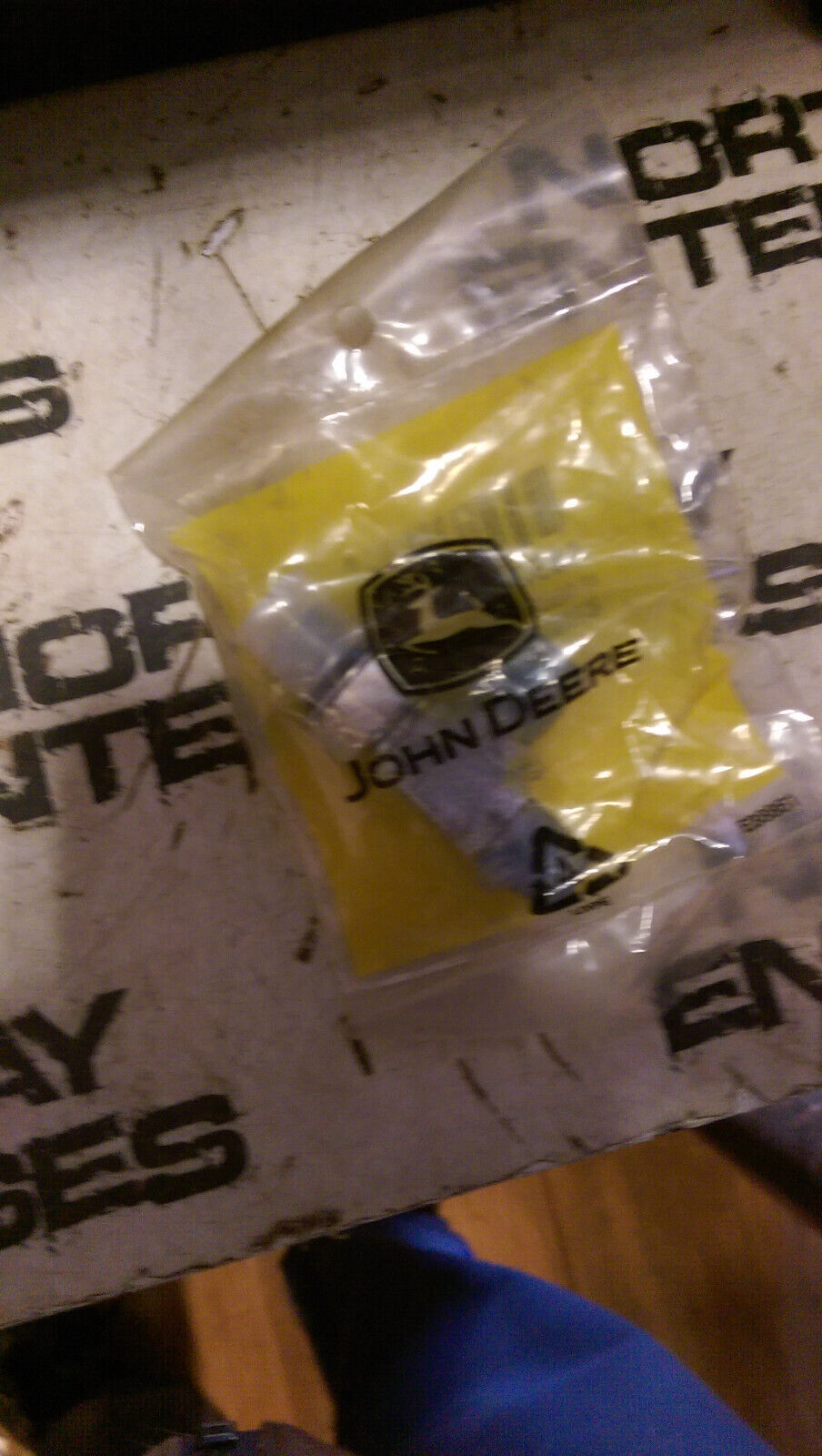 JOHN DEERE a852422 TEE