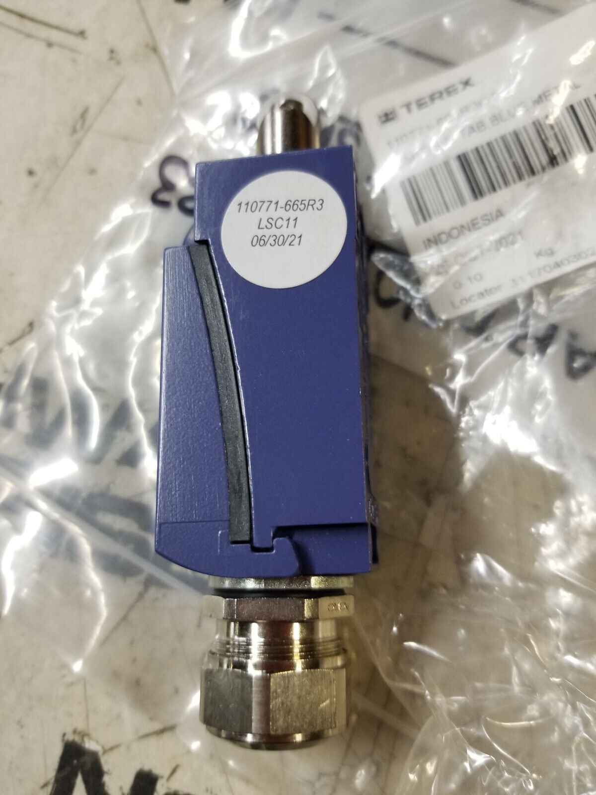 Genie Lift Part # 110771-665R3GT - LIMIT SW.TAB,BLUE METAL, EA