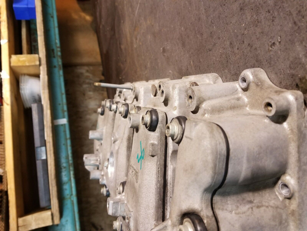 2011-2015 DURAMAX 6.6L DIESEL LML VALVE COVER LH DRIVER 12640380 12642769 re36