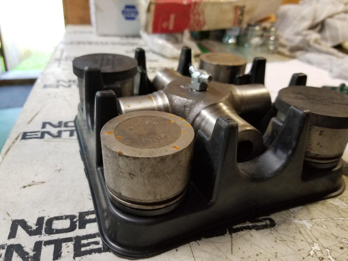 SPICER SPL140X UNIVERSAL JOINT