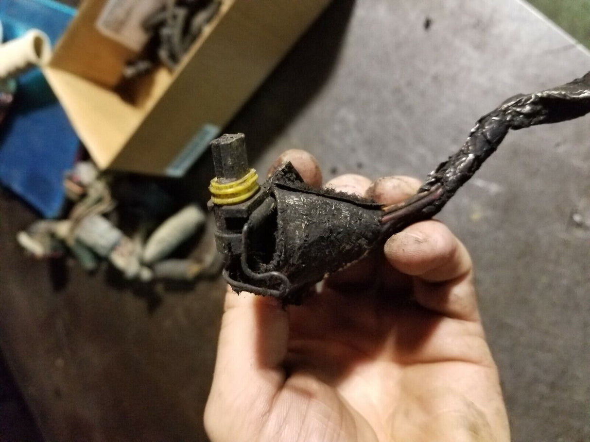 2 WIRE Turbo Pigtail 6.0L POWERSTROKE ENGINE HARNESS PIGTAIL CONNECTOR