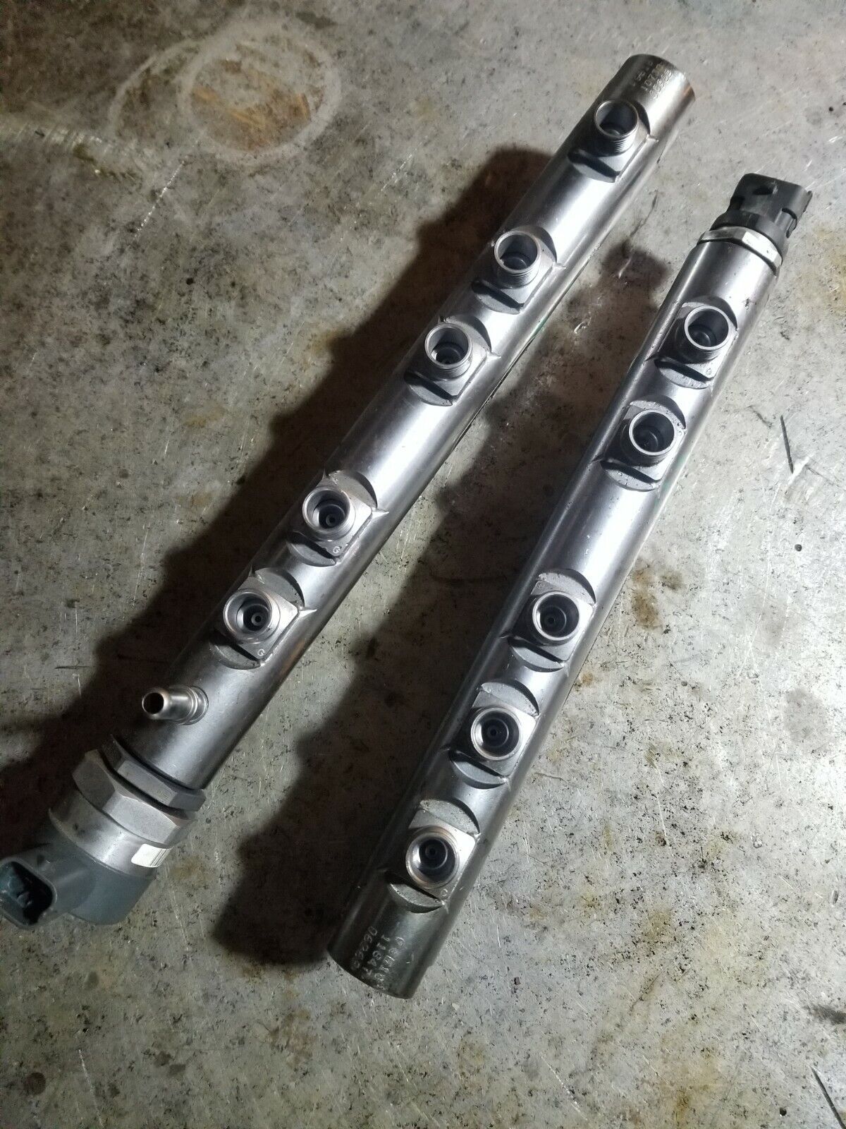 2014-2019 3.0L EcoDiesel FUEL RAILS 0445216050 0445216044 0281006209