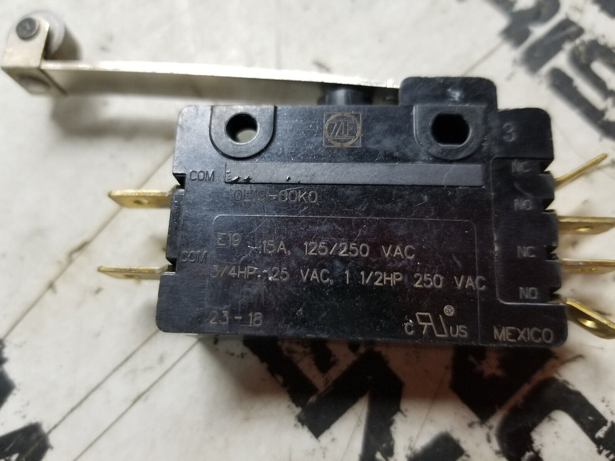 ZF Electronics 0E19-00K0 Switch, Snap Action, DPDT, Roller Actuator, 15A at 125