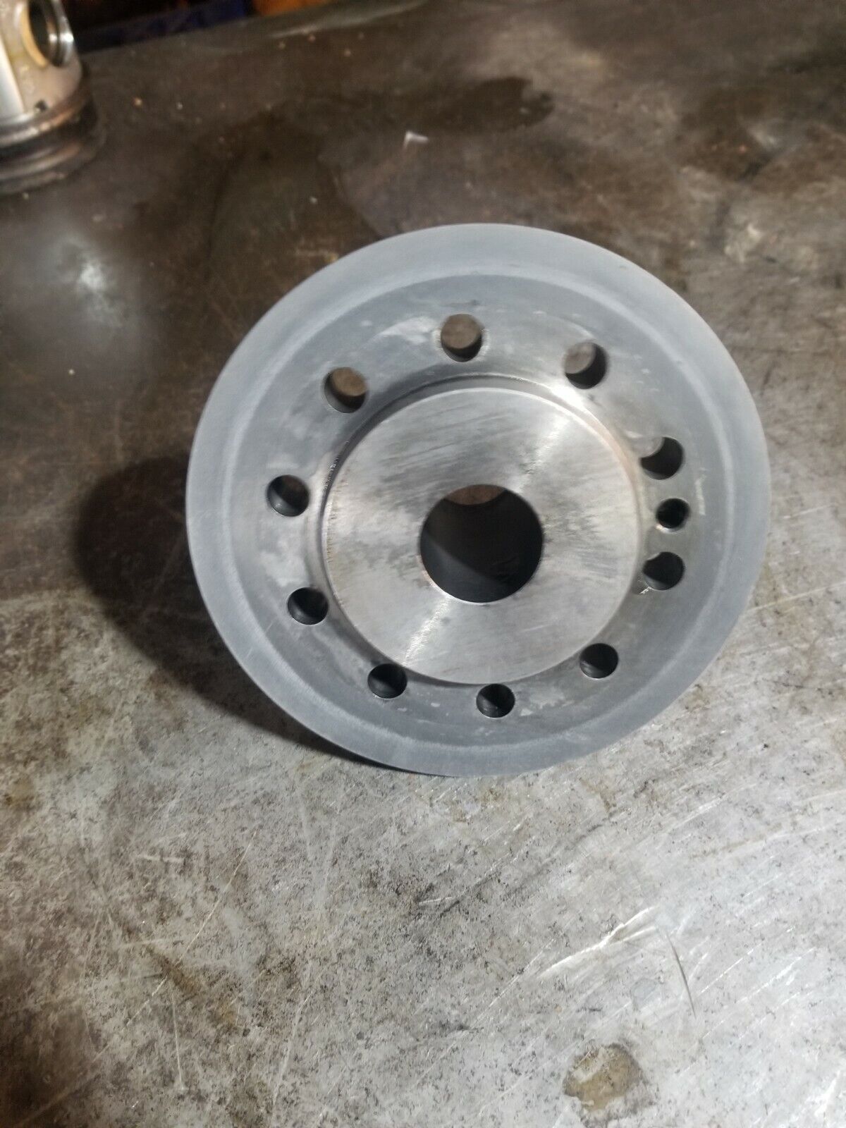 International vt275 4.5l Rear Crankshaft Adapter