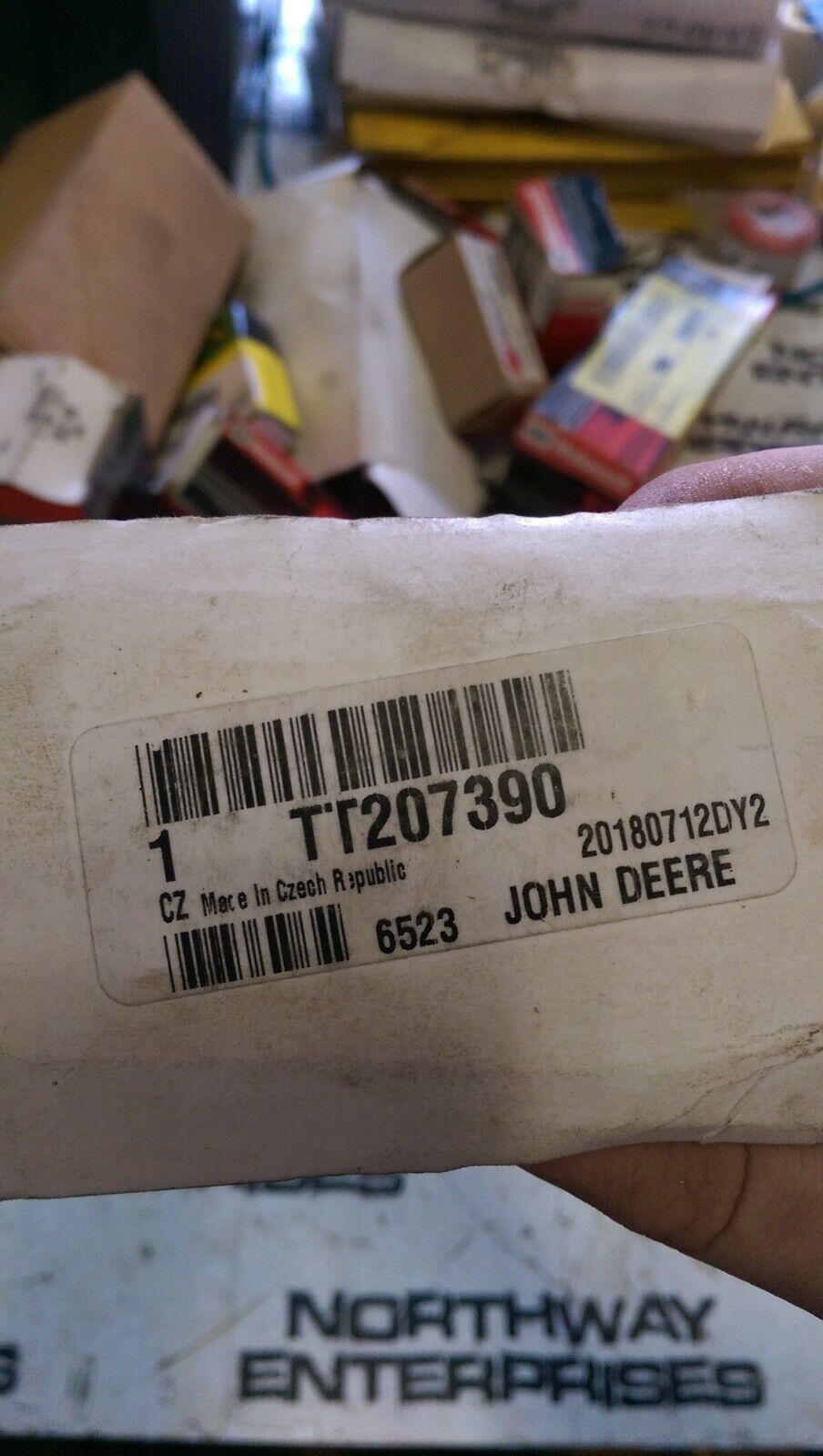 TT207390 JOHN DEERE SENDER