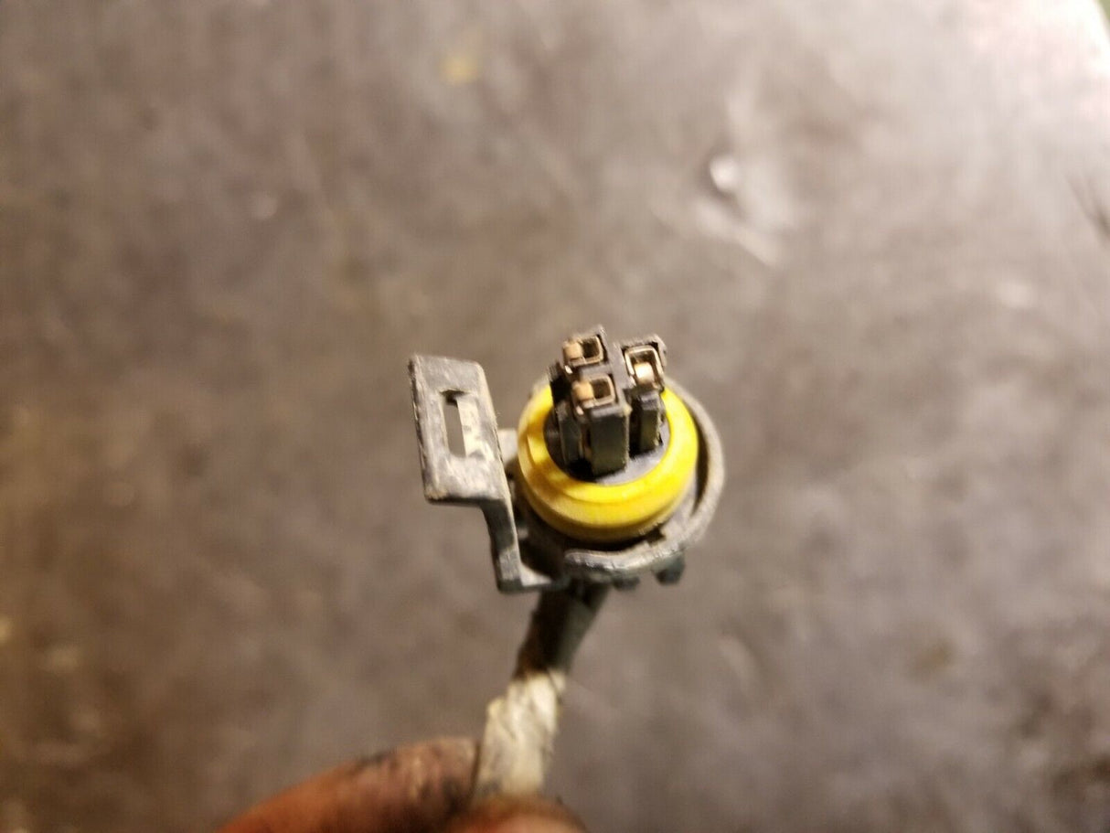 3 Pin 6.0L POWERSTROKE ENGINE HARNESS PIGTAIL CONNECTOR yellow