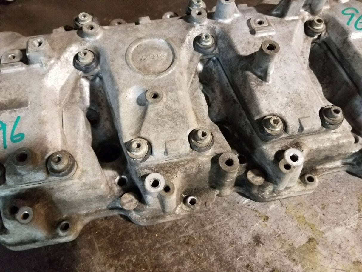 2011-2015 DURAMAX 6.6 6.6L DIESEL LML VALVE COVER & SPACER RH PASSENGER re96