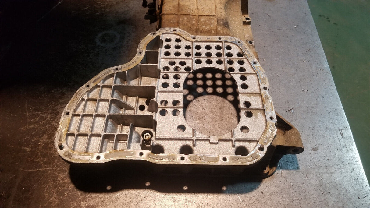 12634971 2011-2015 UPPER OIL PAN CHEVROLET Duramax 6.6l 6.6 LML ref511