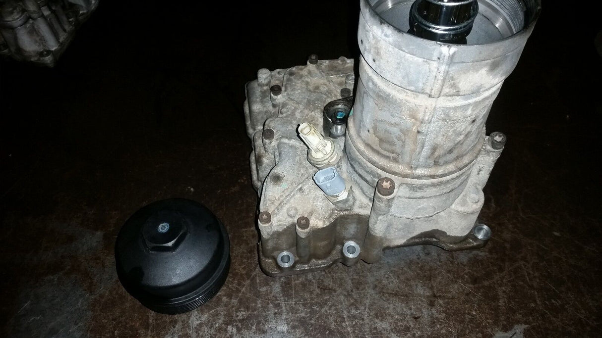 6.4 Powerstroke Turbo Diesel 6.4L Oil Cooler oil filter P1855840C96 1846635C3