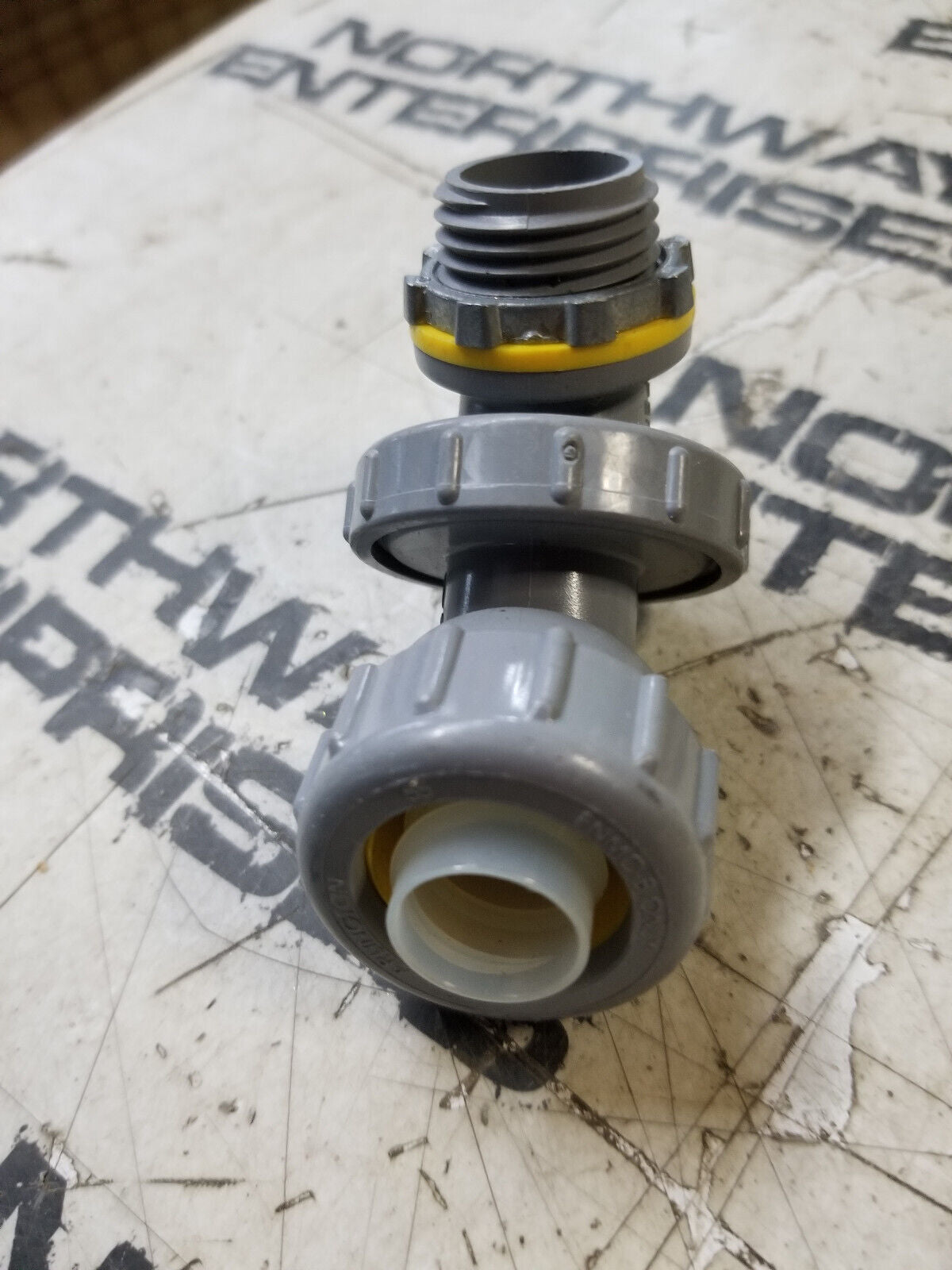 LOT OF 6 - ARLINGTON NMLT9050, Liquid Tight Connector Plastic, 90, 1/2 in. 10 c