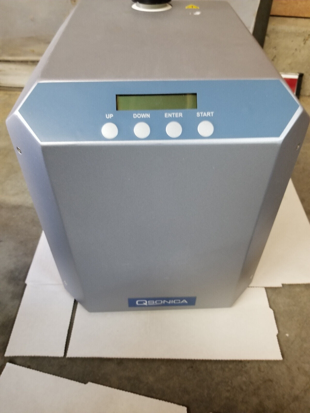 QSONICA MODEL #4905 RECIRCULATING CHILLER PN: 10-400-1C-1-VS-CP-LT-AR-320