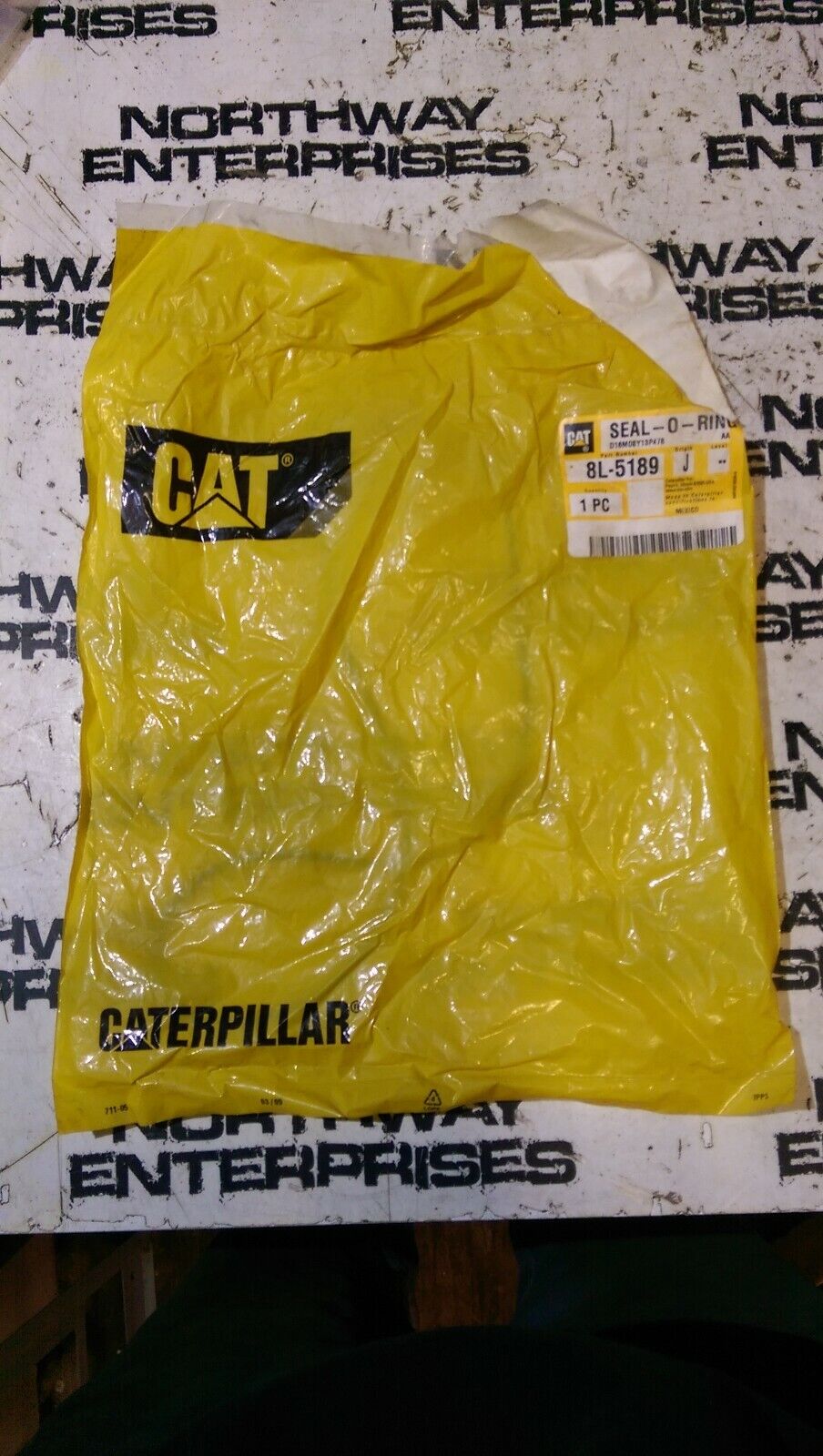 CATERPILLAR OEM 8L-5189 ORING SEAL