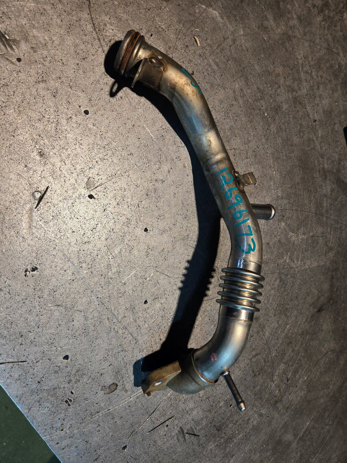 L5P 6.6 DURAMAX Exhaust Gas Recirculation Manifold Cooling Feed Pipe 12696173