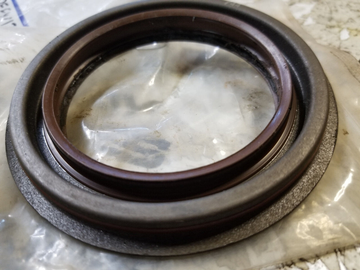 169114502 INT Spicer Front Pinion on Forward Tandem