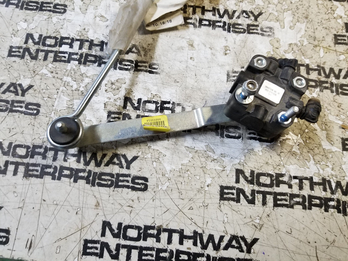 00055014 Bluebird VALVE ASSY,LEVELING,AIR SUSP,FRONT,W/LINKAGE