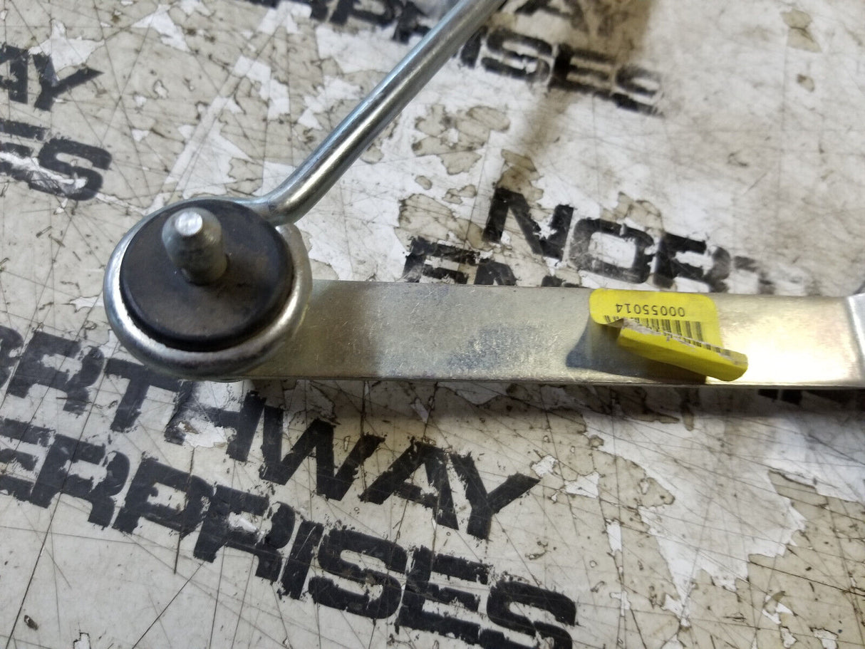 00055014 Bluebird VALVE ASSY,LEVELING,AIR SUSP,FRONT,W/LINKAGE