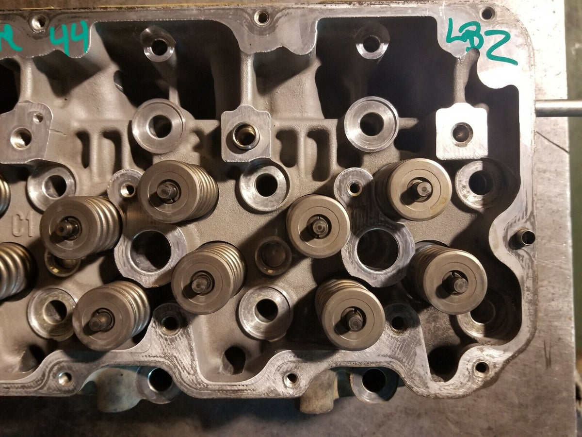 2006-2010 Chevy GMC 6.6 LBZ LMM DURAMAX CYLINDER HEAD RH PASSENGER