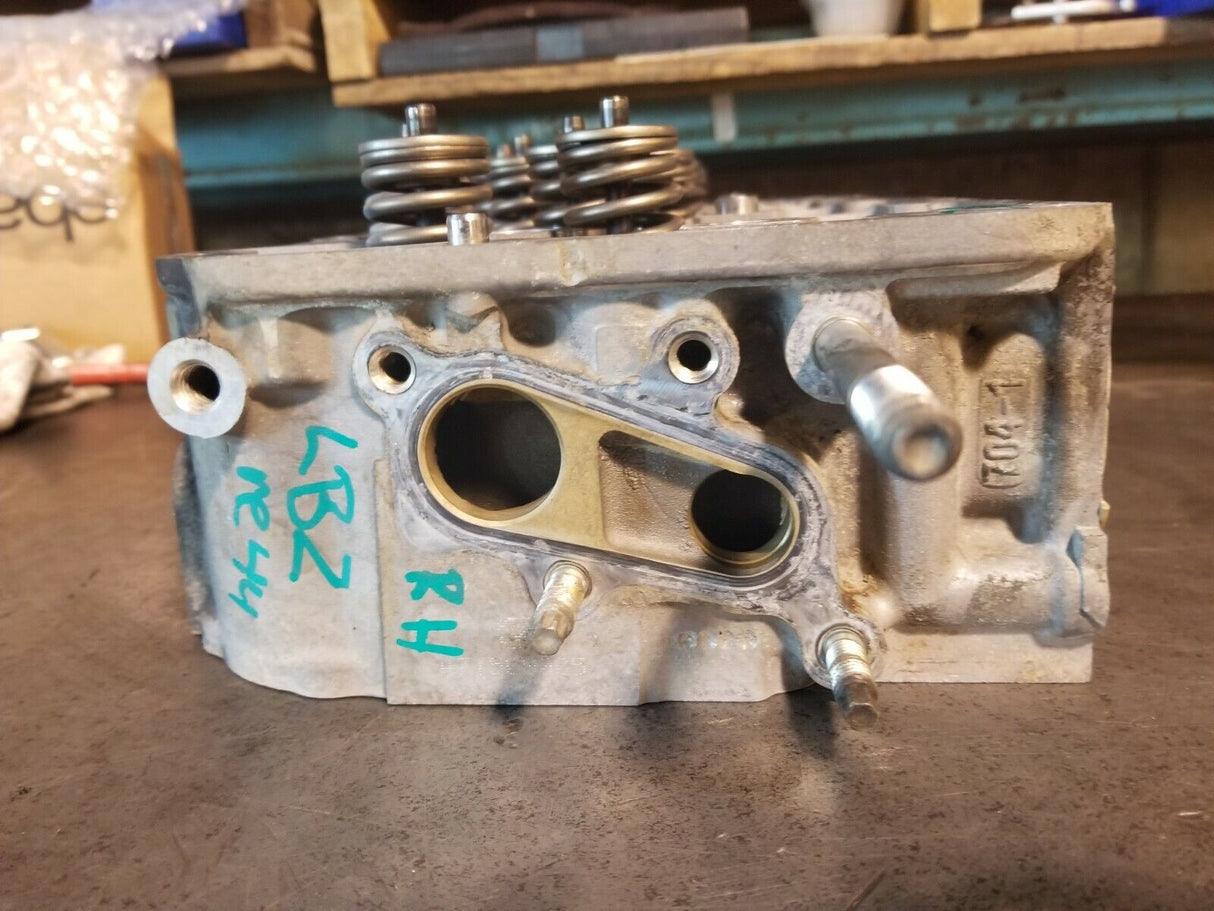 2006-2010 Chevy GMC 6.6 LBZ LMM DURAMAX CYLINDER HEAD RH PASSENGER