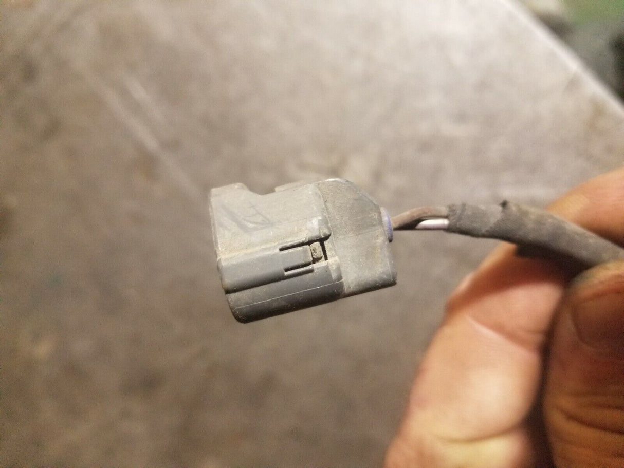 2 wire LML Duramax Engine Harness Pigtail 2 prong