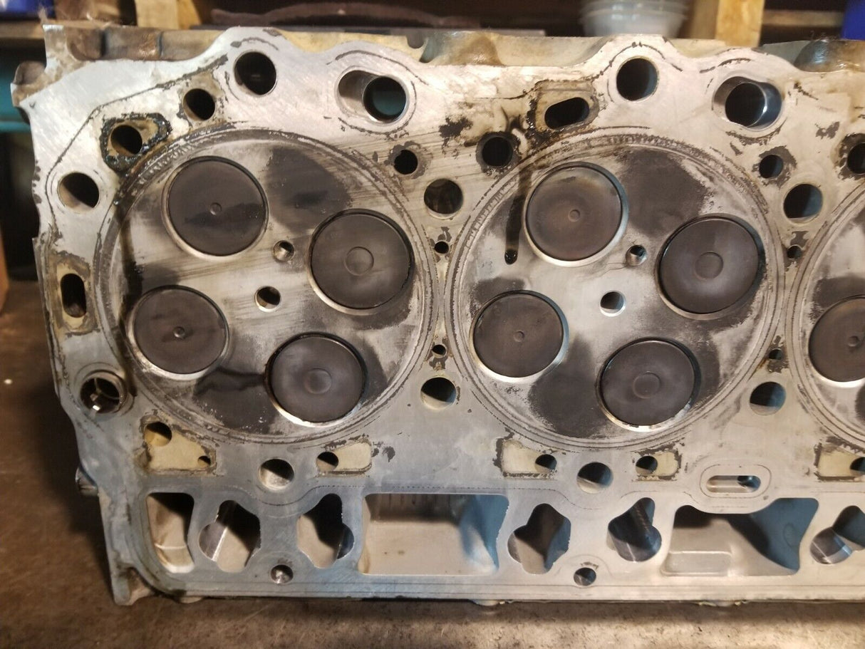 2006-2010 Chevy GMC 6.6 LBZ LMM DURAMAX CYLINDER HEAD RH PASSENGER