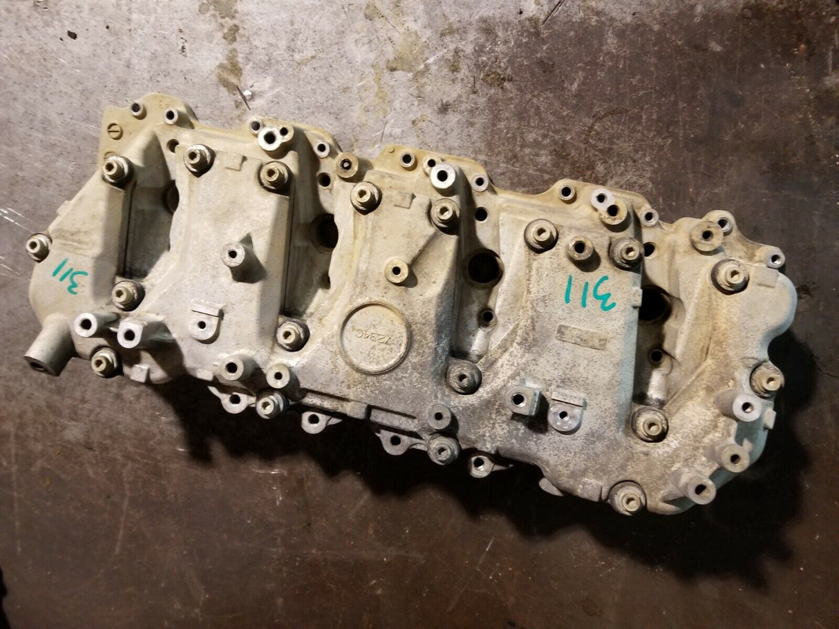 2011-2015 DURAMAX 6.6 6.6L DIESEL LML VALVE COVER & SPACER RH PASSENGER r311