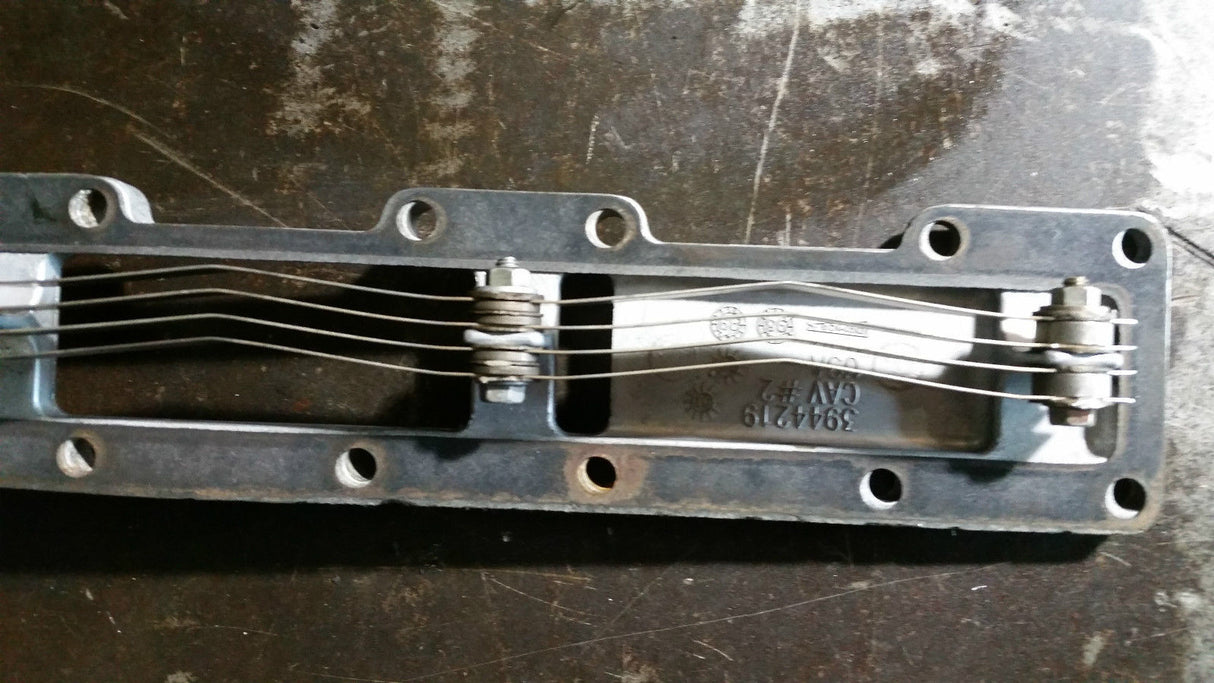 Cummins 5.9l Intake Manifold Grid Heater Plenum 3944219