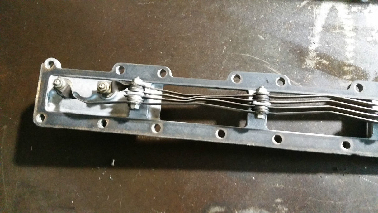 Cummins 5.9l Intake Manifold Grid Heater Plenum 3944219