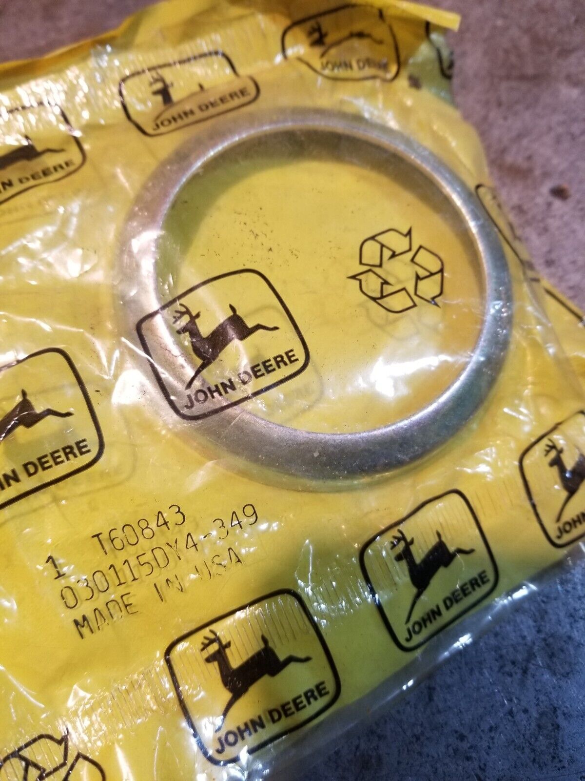 JOHN DEERE T60843 EATON 59-2.5