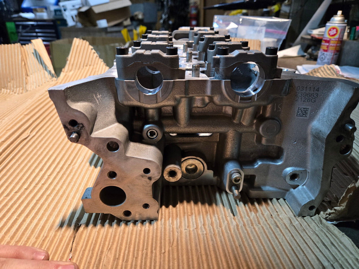 REMAN 3.0L ECODIESEL LH DRIVERS SIDE CYLINDER HEAD RE515 90352085F