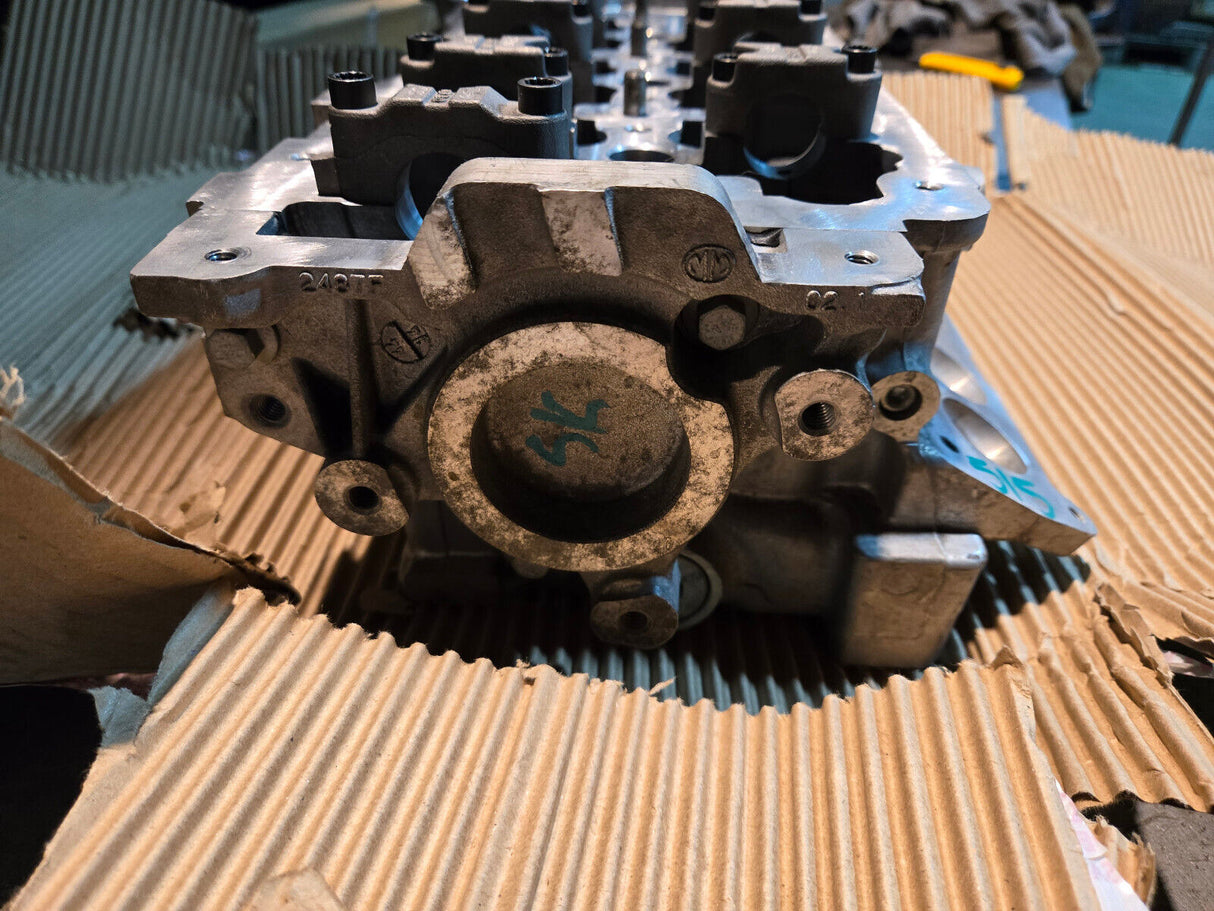 REMAN 3.0L ECODIESEL LH DRIVERS SIDE CYLINDER HEAD RE515 90352085F