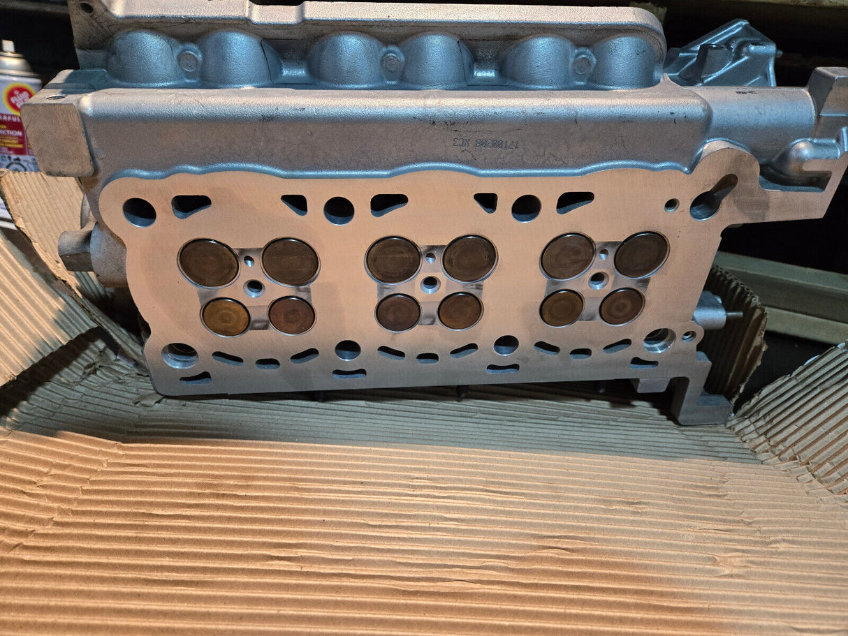 REMAN 3.0L ECODIESEL LH DRIVERS SIDE CYLINDER HEAD RE515 90352085F