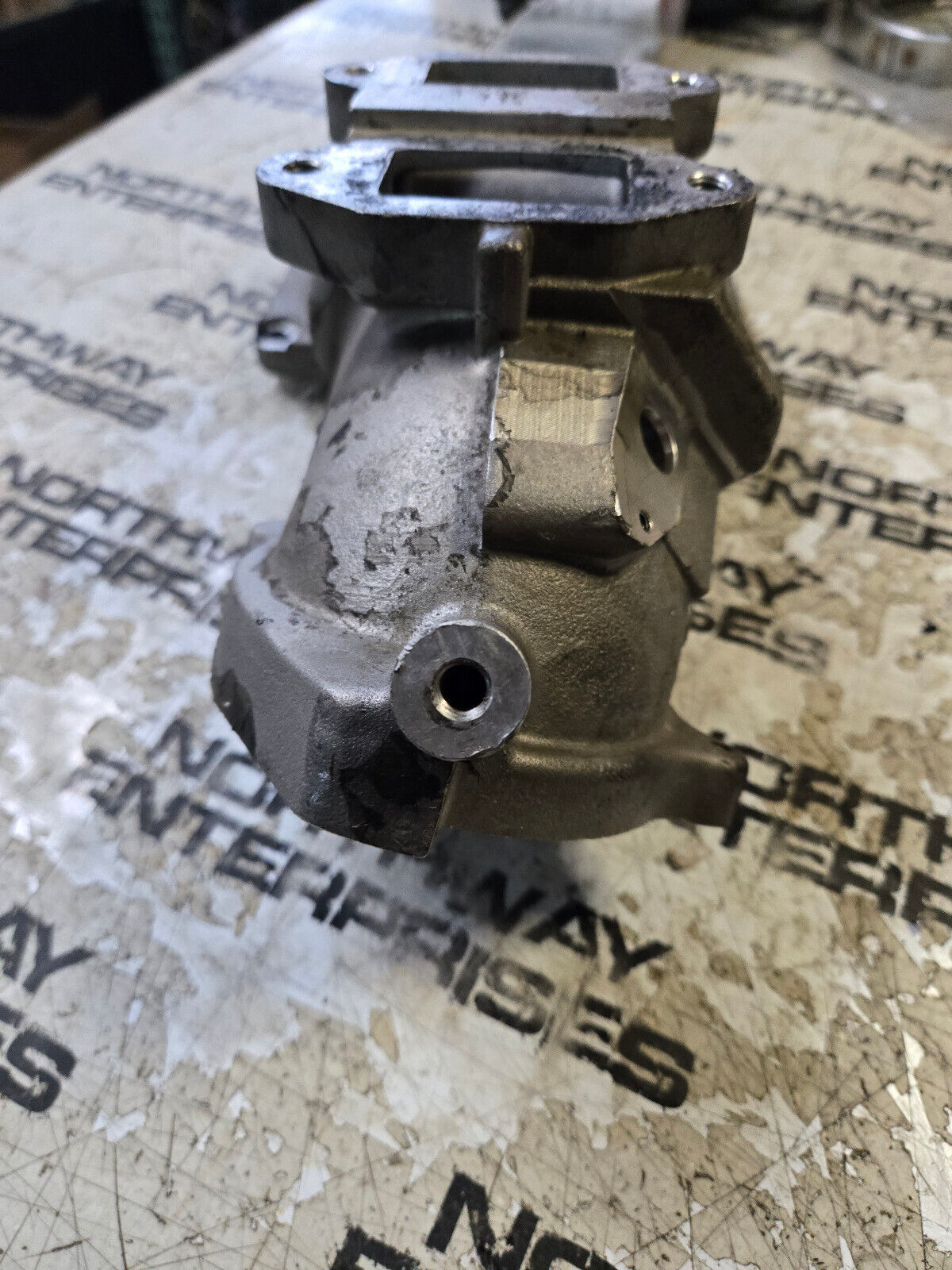 5293508 2013-17 Dodge Ram 6.7 Cummins EGR Intake Horn Manifold