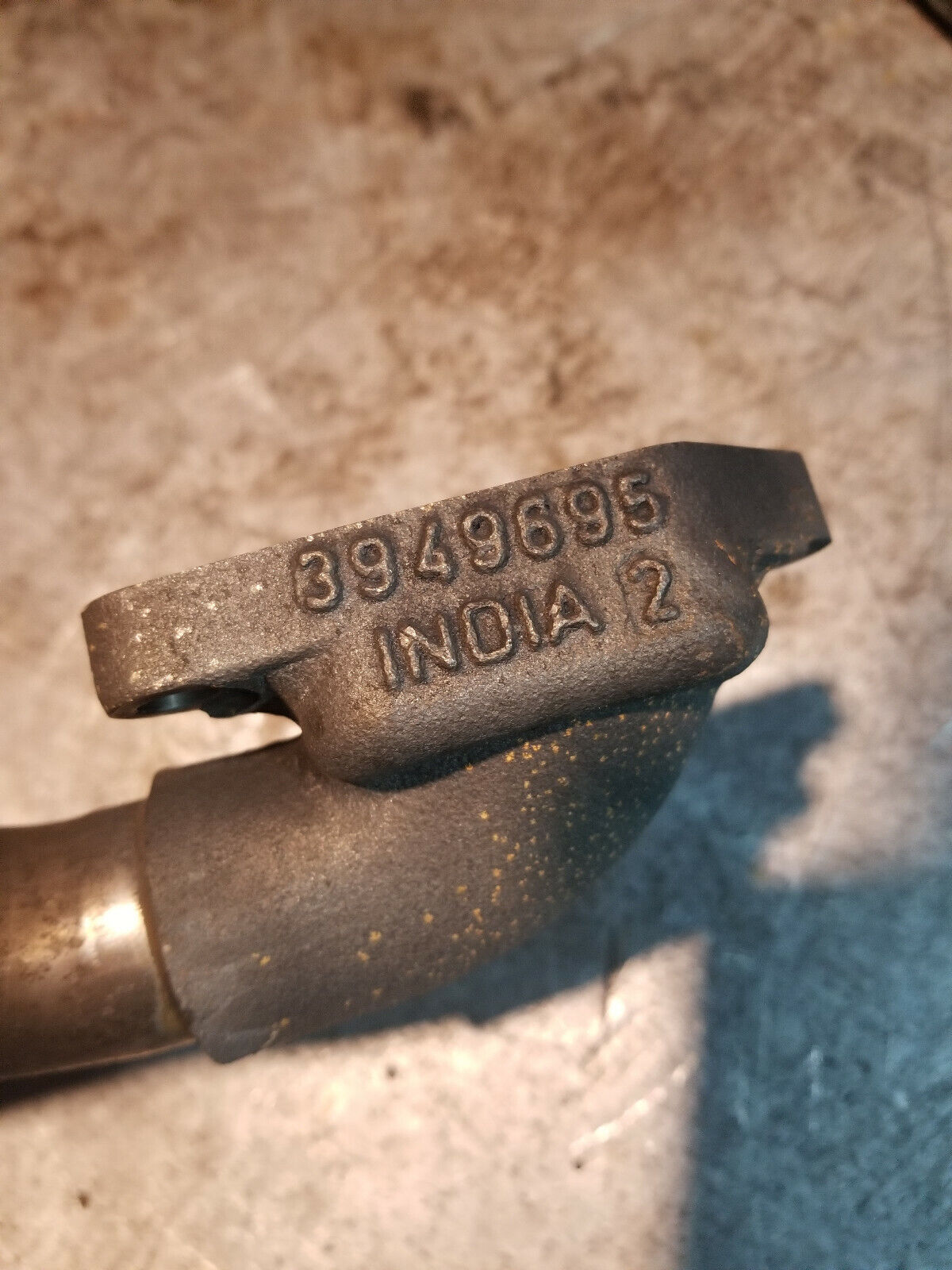 Cummins Oil Pickup Tube 3949692 3949695 05086857AA 5086857AA