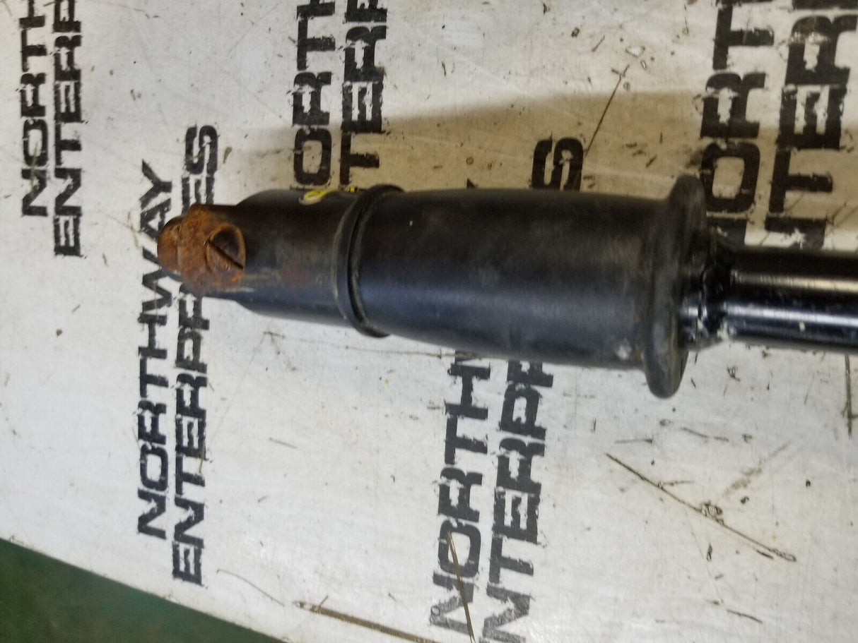 UNIVERSAL TOOL UT8603 Triple Head Scaling Hammer RE0324