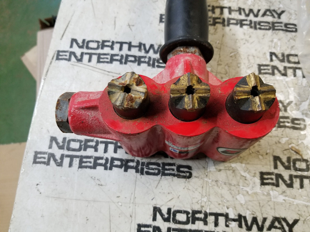 UNIVERSAL TOOL UT8603 Triple Head Scaling Hammer RE0324